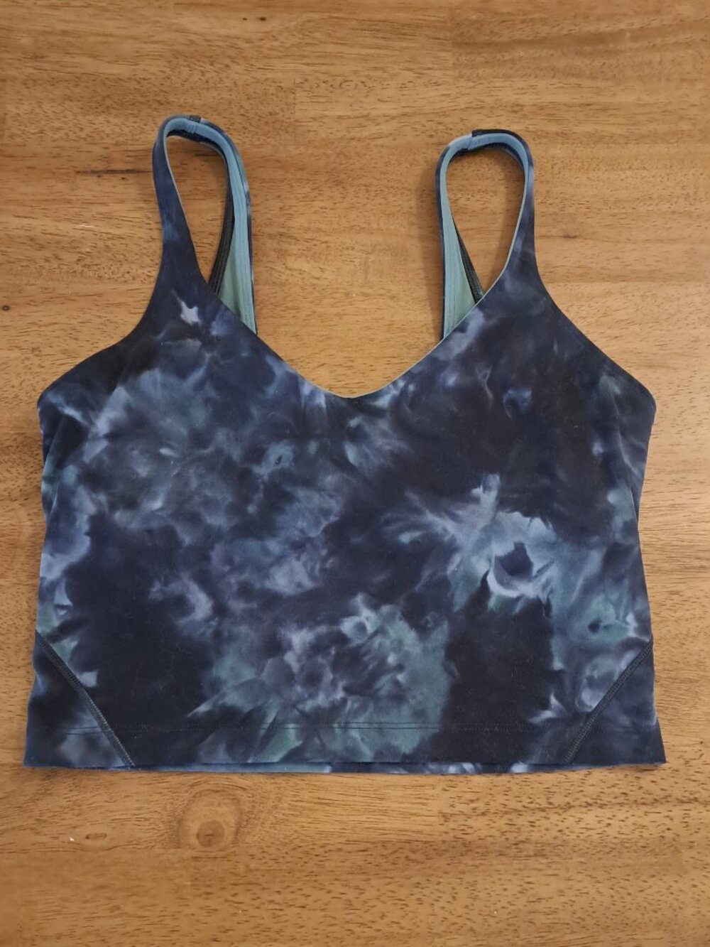 Lululemon Dimond tye Dye Navy Align Tank Women’s Sz 6 yoga, Crop Top, athletic